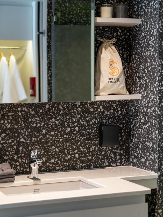 Seekers Finders Rama IV Hotel Surestay Collection By BW Bangkok Exterior foto