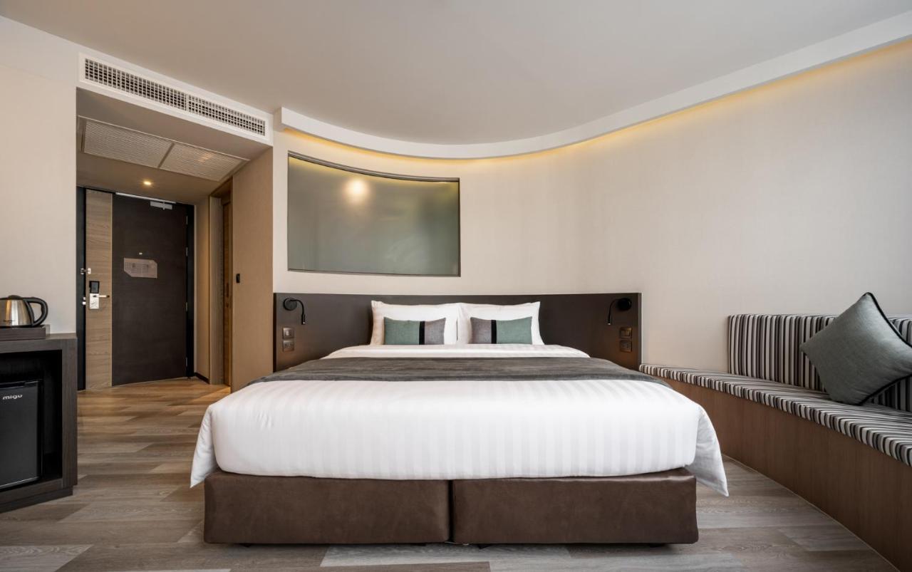 Seekers Finders Rama IV Hotel Surestay Collection By BW Bangkok Exterior foto