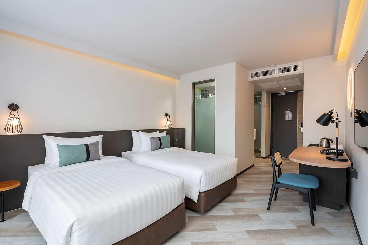 Seekers Finders Rama IV Hotel Surestay Collection By BW Bangkok Exterior foto